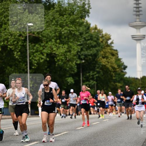 29.06.2025 - hella hamburg halbmarathon Dr. Thomas Lammeyer http://msf.ph/oto/8507671 29.06.2025 10:28:46 Kennedybrücke 1389, 1545, 3579, 4162, 4646, 4993, 5039, 5055, 5160, 5258, 5260, 5954, 7426, 7920, 8141, 8187, 8297, 8717, 8918, 8920, 9603, 11415 meine-sportfotos.de