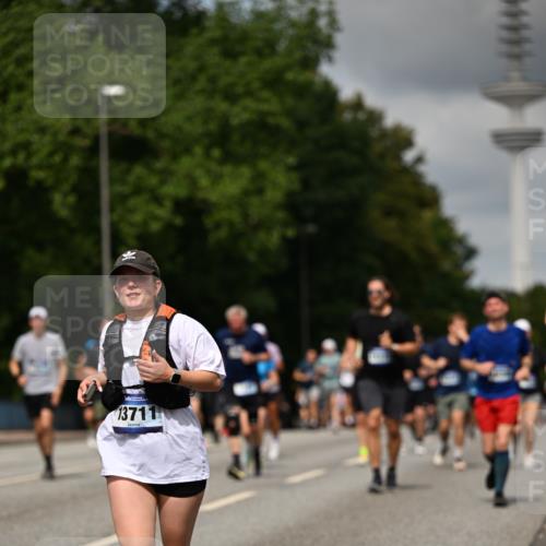 29.06.2025 - hella hamburg halbmarathon Dr. Thomas Lammeyer http://msf.ph/oto/8507770 29.06.2025 10:28:53 Kennedybrücke 1389, 2944, 3421, 4162, 4646, 4719, 5039, 5258, 5260, 5358, 5954, 6524, 6526, 7426, 7920, 7975, 8141, 8167, 8187, 8918, 8920, 10907, 11044 meine-sportfotos.de