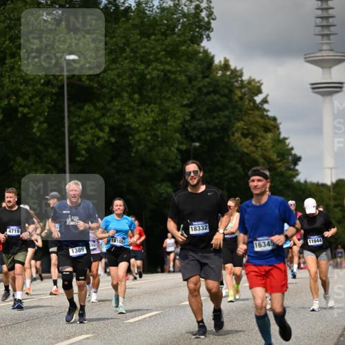 29.06.2025 - hella hamburg halbmarathon Dr. Thomas Lammeyer http://msf.ph/oto/8507813 29.06.2025 10:28:56 Kennedybrücke 1389, 1395, 2477, 2944, 3421, 4162, 4646, 4719, 5039, 5258, 5260, 5358, 5954, 6524, 6526, 7426, 7528, 7920, 7975, 8167, 8187, 8502, 8918, 8920, 9063, 10907, 11044, 11347 meine-sportfotos.de