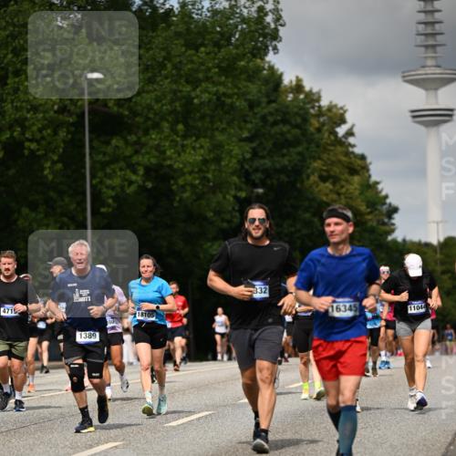 29.06.2025 - hella hamburg halbmarathon Dr. Thomas Lammeyer http://msf.ph/oto/8507817 29.06.2025 10:28:56 Kennedybrücke 1389, 1395, 2477, 2944, 3421, 4162, 4646, 4719, 5039, 5258, 5260, 5358, 5954, 6524, 6526, 7426, 7528, 7920, 7975, 8167, 8187, 8502, 8918, 8920, 9063, 10907, 11044, 11347 meine-sportfotos.de