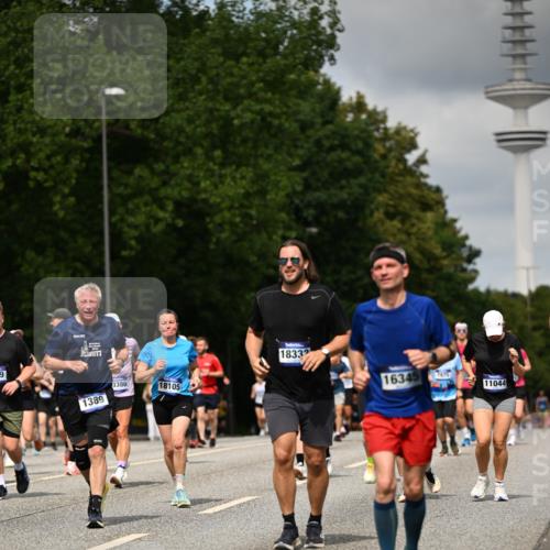 29.06.2025 - hella hamburg halbmarathon Dr. Thomas Lammeyer http://msf.ph/oto/8507824 29.06.2025 10:28:56 Kennedybrücke 1389, 1395, 2477, 2944, 3421, 4162, 4646, 4719, 5039, 5258, 5260, 5358, 5954, 6524, 6526, 7426, 7528, 7920, 7975, 8167, 8187, 8502, 8918, 8920, 9063, 10907, 11044, 11347 meine-sportfotos.de