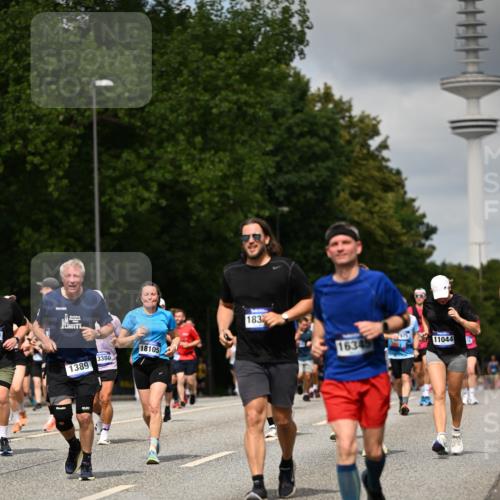 29.06.2025 - hella hamburg halbmarathon Dr. Thomas Lammeyer http://msf.ph/oto/8507826 29.06.2025 10:28:57 Kennedybrücke 1389, 1395, 2477, 2944, 3421, 3786, 4162, 4221, 4646, 4719, 5039, 5260, 5358, 5954, 6524, 6526, 7426, 7528, 7920, 7975, 8167, 8187, 8502, 8918, 8920, 9063, 10907, 11044, 11306, 11347 meine-sportfotos.de