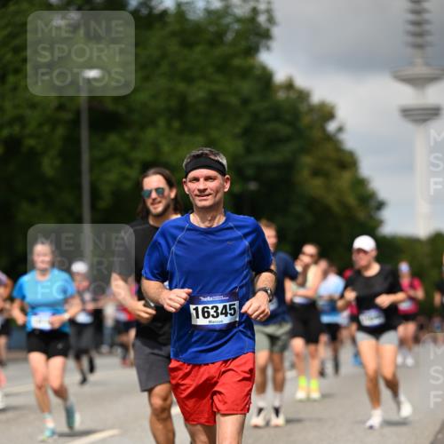 29.06.2025 - hella hamburg halbmarathon Dr. Thomas Lammeyer http://msf.ph/oto/8507857 29.06.2025 10:28:58 Kennedybrücke 1389, 1395, 2477, 2944, 3421, 3786, 4162, 4221, 4719, 5039, 5358, 5954, 6524, 6526, 7426, 7528, 7920, 7975, 8167, 8187, 8502, 8918, 8920, 9063, 10907, 11044, 11306, 11347 meine-sportfotos.de