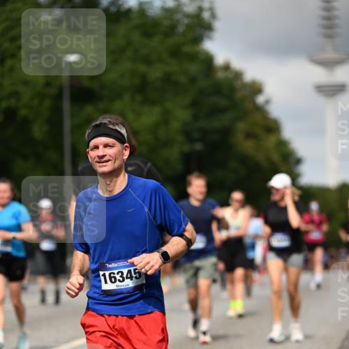 29.06.2025 - hella hamburg halbmarathon Dr. Thomas Lammeyer http://msf.ph/oto/8507867 29.06.2025 10:28:59 Kennedybrücke 1389, 1395, 2477, 2944, 3421, 3786, 4162, 4221, 4719, 5039, 5358, 5954, 6524, 6526, 7426, 7528, 7920, 7975, 8167, 8187, 8502, 8918, 8920, 9063, 10907, 11044, 11306, 11347 meine-sportfotos.de