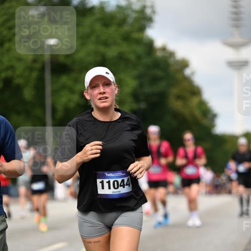 29.06.2025 - hella hamburg halbmarathon Dr. Thomas Lammeyer http://msf.ph/oto/8507959 29.06.2025 10:29:04 Kennedybrücke 1389, 1395, 2132, 2280, 2477, 2944, 3421, 3786, 4162, 4221, 4624, 4719, 5138, 5358, 5829, 5830, 6524, 6526, 7426, 7528, 7920, 7975, 8167, 8187, 8502, 9063, 10907, 11044, 11306, 11347 meine-sportfotos.de