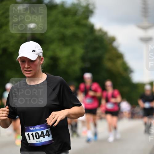 29.06.2025 - hella hamburg halbmarathon Dr. Thomas Lammeyer http://msf.ph/oto/8507969 29.06.2025 10:29:05 Kennedybrücke 1389, 1395, 2132, 2280, 2477, 2944, 3343, 3421, 3786, 4162, 4221, 4624, 4719, 5138, 5358, 5829, 5830, 6524, 6526, 7528, 7920, 7975, 8167, 8187, 8502, 9063, 10907, 11044, 11306, 11347 meine-sportfotos.de