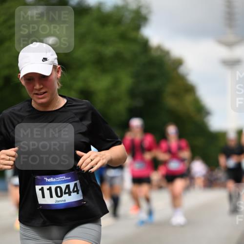 29.06.2025 - hella hamburg halbmarathon Dr. Thomas Lammeyer http://msf.ph/oto/8507970 29.06.2025 10:29:05 Kennedybrücke 1389, 1395, 2132, 2280, 2477, 2944, 3343, 3421, 3786, 4162, 4221, 4624, 4719, 5138, 5358, 5829, 5830, 6524, 6526, 7528, 7920, 7975, 8167, 8187, 8502, 9063, 10907, 11044, 11306, 11347 meine-sportfotos.de