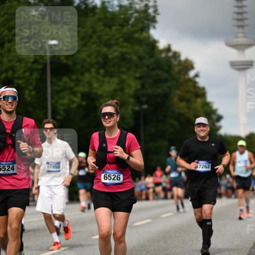 29.06.2025 - hella hamburg halbmarathon Dr. Thomas Lammeyer http://msf.ph/oto/8508037 29.06.2025 10:29:09 Kennedybrücke 1389, 1395, 2132, 2249, 2280, 2477, 2944, 3343, 3421, 3786, 4221, 4624, 4719, 5138, 5358, 5829, 5830, 6524, 6526, 7528, 7920, 7975, 8167, 8502, 9063, 10907, 11044, 11306, 11347 meine-sportfotos.de
