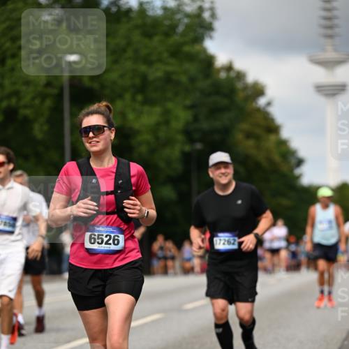 29.06.2025 - hella hamburg halbmarathon Dr. Thomas Lammeyer http://msf.ph/oto/8508061 29.06.2025 10:29:10 Kennedybrücke 1352, 1389, 1395, 2132, 2249, 2280, 2477, 2944, 3343, 3421, 3786, 4221, 4624, 4719, 5138, 5358, 5829, 5830, 6524, 6526, 7528, 7975, 8167, 8502, 9063, 10907, 11044, 11306, 11347 meine-sportfotos.de