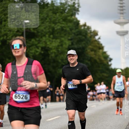 29.06.2025 - hella hamburg halbmarathon Dr. Thomas Lammeyer http://msf.ph/oto/8508069 29.06.2025 10:29:11 Kennedybrücke 1352, 1389, 1395, 2132, 2249, 2280, 2477, 2944, 3343, 3421, 3786, 4221, 4624, 4719, 5138, 5358, 5829, 5830, 6524, 6526, 7528, 7975, 8167, 8502, 9063, 10907, 11044, 11306, 11347 meine-sportfotos.de
