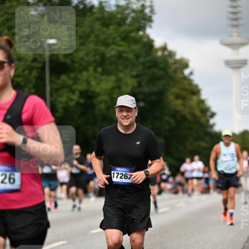 29.06.2025 - hella hamburg halbmarathon Dr. Thomas Lammeyer http://msf.ph/oto/8508079 29.06.2025 10:29:11 Kennedybrücke 1352, 1389, 1395, 2132, 2249, 2280, 2477, 2944, 3343, 3421, 3786, 4221, 4624, 4719, 5138, 5358, 5829, 5830, 6524, 6526, 7528, 7975, 8167, 8502, 9063, 10907, 11044, 11306, 11347 meine-sportfotos.de