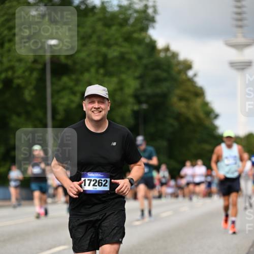29.06.2025 - hella hamburg halbmarathon Dr. Thomas Lammeyer http://msf.ph/oto/8508097 29.06.2025 10:29:12 Kennedybrücke 1352, 1389, 1395, 2132, 2249, 2280, 2477, 2944, 3343, 3421, 3786, 4221, 4624, 4719, 5138, 5358, 5829, 5830, 6261, 6524, 6526, 7528, 7975, 8167, 8502, 9063, 10907, 11044, 11306, 11347 meine-sportfotos.de