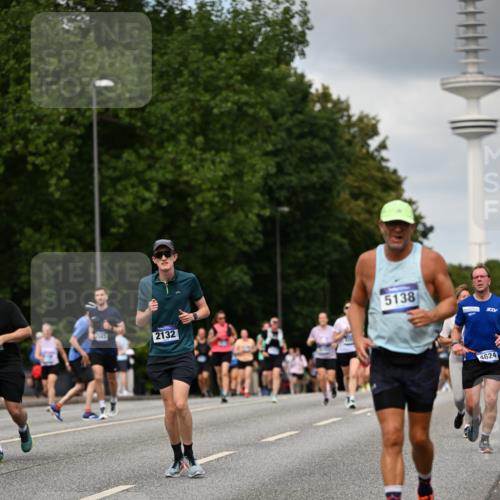29.06.2025 - hella hamburg halbmarathon Dr. Thomas Lammeyer http://msf.ph/oto/8508159 29.06.2025 10:29:16 Kennedybrücke 1352, 1395, 2132, 2249, 2280, 2477, 2944, 3343, 3421, 3786, 4221, 4624, 4719, 5138, 5358, 5829, 5830, 6261, 6524, 6526, 7528, 7975, 8167, 8502, 9063, 10907, 11044, 11306, 11347 meine-sportfotos.de