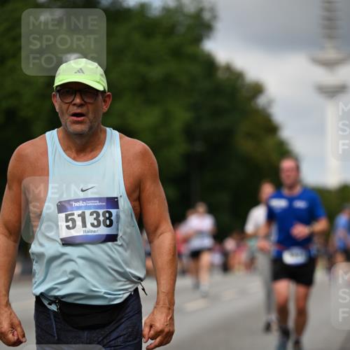 29.06.2025 - hella hamburg halbmarathon Dr. Thomas Lammeyer http://msf.ph/oto/8508203 29.06.2025 10:29:19 Kennedybrücke 1352, 1395, 2132, 2249, 2280, 2477, 3132, 3343, 3421, 3786, 4221, 4624, 5138, 5829, 5830, 6261, 6524, 6526, 7528, 7975, 8167, 8502, 9063, 11306, 11347 meine-sportfotos.de