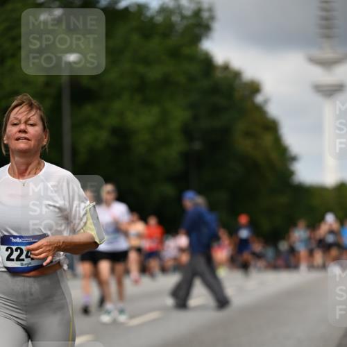 29.06.2025 - hella hamburg halbmarathon Dr. Thomas Lammeyer http://msf.ph/oto/8508273 29.06.2025 10:29:24 Kennedybrücke 1352, 1395, 2132, 2249, 2280, 2477, 3132, 3343, 3786, 4008, 4010, 4111, 4221, 4624, 5138, 5829, 5830, 6261, 7528, 8083, 8502, 9063, 9927, 11306, 11347 meine-sportfotos.de