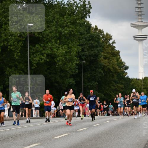 29.06.2025 - hella hamburg halbmarathon Dr. Thomas Lammeyer http://msf.ph/oto/8508327 29.06.2025 10:29:27 Kennedybrücke 1352, 2132, 2249, 2280, 3132, 3343, 3786, 4008, 4010, 4111, 4221, 4624, 4797, 5138, 5829, 5830, 6261, 8083, 8276, 8962, 9927, 11306 meine-sportfotos.de