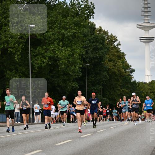 29.06.2025 - hella hamburg halbmarathon Dr. Thomas Lammeyer http://msf.ph/oto/8508344 29.06.2025 10:29:28 Kennedybrücke 1352, 2132, 2249, 2280, 3132, 3343, 4008, 4010, 4111, 4624, 4797, 5138, 5829, 5830, 6261, 8083, 8276, 8962, 9927 meine-sportfotos.de
