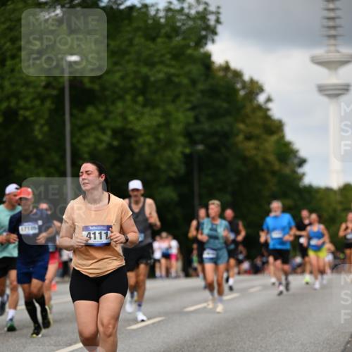 29.06.2025 - hella hamburg halbmarathon Dr. Thomas Lammeyer http://msf.ph/oto/8508368 29.06.2025 10:29:36 Kennedybrücke 1352, 2000, 2249, 3099, 3113, 3132, 4008, 4010, 4111, 4444, 4797, 5814, 6261, 7778, 8083, 8276, 8962, 9927 meine-sportfotos.de