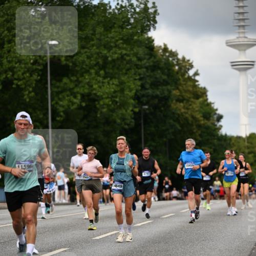 29.06.2025 - hella hamburg halbmarathon Dr. Thomas Lammeyer http://msf.ph/oto/8508399 29.06.2025 10:29:38 Kennedybrücke 1352, 2000, 3053, 3099, 3113, 3132, 3920, 4008, 4010, 4111, 4444, 4797, 5814, 6261, 7778, 8083, 8276, 8962, 9927, 11157 meine-sportfotos.de