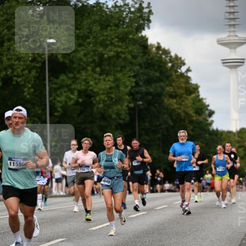 29.06.2025 - hella hamburg halbmarathon Dr. Thomas Lammeyer http://msf.ph/oto/8508402 29.06.2025 10:29:38 Kennedybrücke 1352, 2000, 3053, 3099, 3113, 3132, 3920, 4008, 4010, 4111, 4444, 4797, 5814, 6261, 7778, 8083, 8276, 8962, 9927, 11157 meine-sportfotos.de