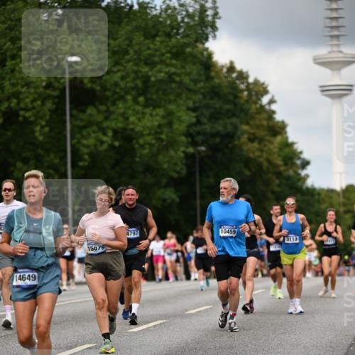 29.06.2025 - hella hamburg halbmarathon Dr. Thomas Lammeyer http://msf.ph/oto/8508437 29.06.2025 10:29:41 Kennedybrücke 1627, 2000, 3053, 3099, 3113, 3132, 3920, 4008, 4010, 4111, 4444, 4797, 5814, 6261, 7778, 8083, 8276, 8962, 9927, 11157 meine-sportfotos.de