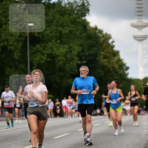 29.06.2025 - hella hamburg halbmarathon Dr. Thomas Lammeyer http://msf.ph/oto/8508452 29.06.2025 10:29:42 Kennedybrücke 1627, 2000, 3053, 3099, 3113, 3132, 3920, 4008, 4010, 4111, 4444, 4797, 5814, 6261, 7778, 8083, 8276, 8962, 9927, 11157 meine-sportfotos.de