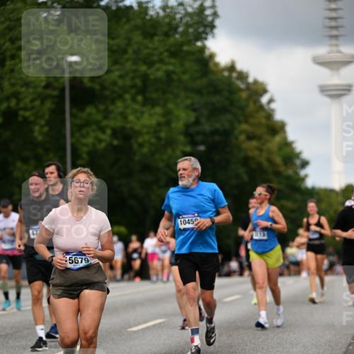 29.06.2025 - hella hamburg halbmarathon Dr. Thomas Lammeyer http://msf.ph/oto/8508461 29.06.2025 10:29:43 Kennedybrücke 1627, 2000, 3053, 3099, 3113, 3132, 3920, 4008, 4010, 4111, 4444, 4797, 5814, 7778, 8083, 8276, 8962, 9927, 11157 meine-sportfotos.de