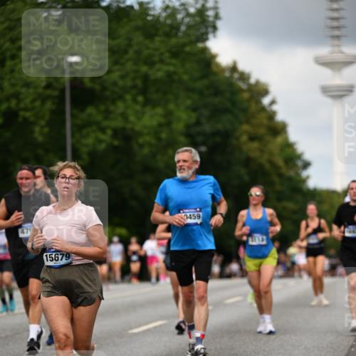 29.06.2025 - hella hamburg halbmarathon Dr. Thomas Lammeyer http://msf.ph/oto/8508467 29.06.2025 10:29:43 Kennedybrücke 1627, 2000, 3053, 3099, 3113, 3132, 3920, 4008, 4010, 4111, 4444, 4797, 5814, 7778, 8083, 8276, 8962, 9927, 11157 meine-sportfotos.de