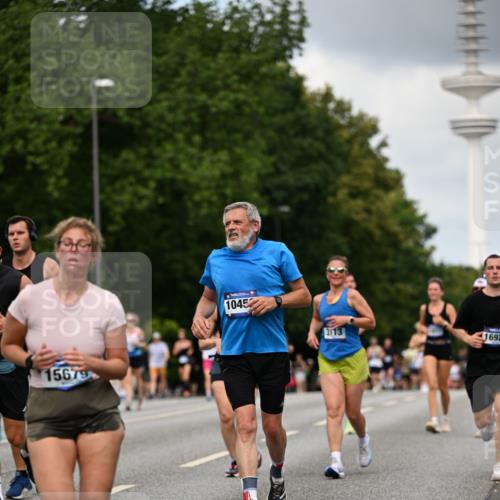 29.06.2025 - hella hamburg halbmarathon Dr. Thomas Lammeyer http://msf.ph/oto/8508469 29.06.2025 10:29:43 Kennedybrücke 1627, 2000, 3053, 3099, 3113, 3132, 3920, 4008, 4010, 4111, 4444, 4797, 5814, 7778, 8083, 8276, 8962, 9927, 11157 meine-sportfotos.de