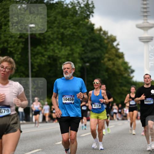 29.06.2025 - hella hamburg halbmarathon Dr. Thomas Lammeyer http://msf.ph/oto/8508478 29.06.2025 10:29:44 Kennedybrücke 1627, 1740, 2000, 3053, 3099, 3113, 3132, 3920, 4008, 4010, 4111, 4444, 4797, 5814, 7778, 8083, 8276, 8962, 9927, 11157, 11400 meine-sportfotos.de