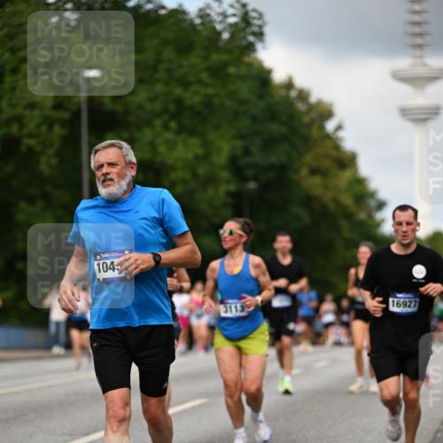 29.06.2025 - hella hamburg halbmarathon Dr. Thomas Lammeyer http://msf.ph/oto/8508493 29.06.2025 10:29:45 Kennedybrücke 1627, 1740, 2000, 3053, 3099, 3113, 3132, 3920, 4008, 4010, 4111, 4444, 4797, 5814, 7778, 8083, 8276, 8962, 9927, 11157, 11400 meine-sportfotos.de