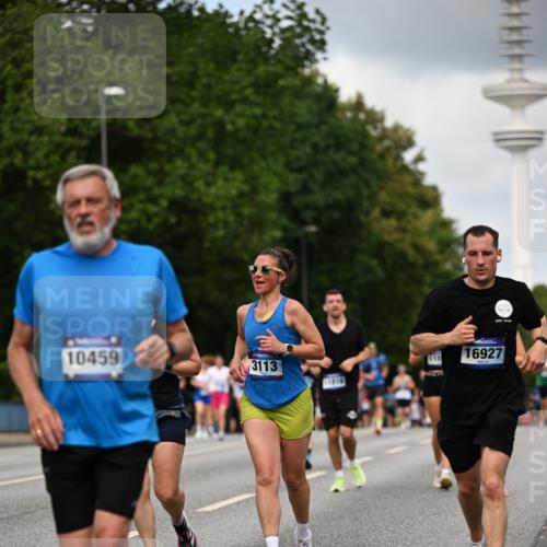29.06.2025 - hella hamburg halbmarathon Dr. Thomas Lammeyer http://msf.ph/oto/8508499 29.06.2025 10:29:46 Kennedybrücke 1627, 1740, 2000, 3053, 3099, 3113, 3132, 3920, 4008, 4010, 4111, 4444, 4797, 5814, 6869, 7778, 8083, 8276, 8962, 9927, 11157, 11400 meine-sportfotos.de