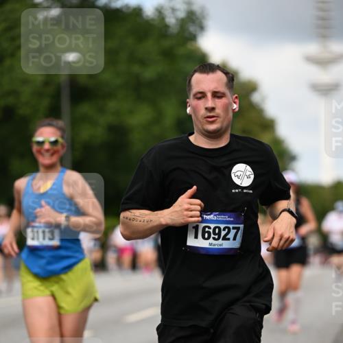 29.06.2025 - hella hamburg halbmarathon Dr. Thomas Lammeyer http://msf.ph/oto/8508528 29.06.2025 10:29:48 Kennedybrücke 1627, 1740, 2000, 3053, 3099, 3113, 3132, 3920, 4008, 4010, 4111, 4444, 4797, 5814, 6869, 7778, 8083, 8276, 8357, 8962, 9927, 11157, 11400 meine-sportfotos.de