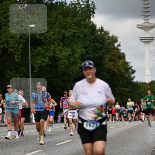 29.06.2025 - hella hamburg halbmarathon Dr. Thomas Lammeyer http://msf.ph/oto/8508630 29.06.2025 10:29:56 Kennedybrücke 1093, 1305, 1627, 1740, 2000, 2278, 3053, 3099, 3113, 3920, 3961, 3963, 4444, 4797, 5814, 6869, 7778, 8276, 8357, 8962, 11157, 11400 meine-sportfotos.de