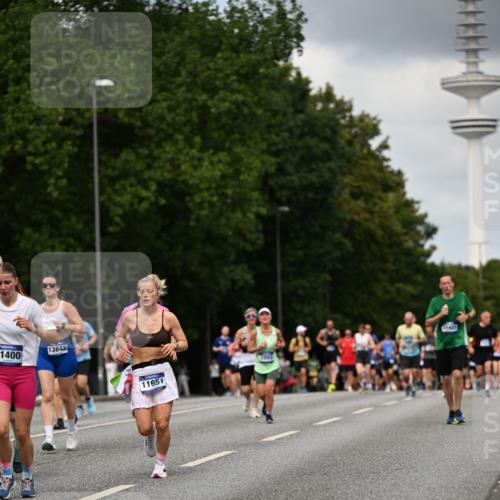 29.06.2025 - hella hamburg halbmarathon Dr. Thomas Lammeyer http://msf.ph/oto/8508671 29.06.2025 10:29:59 Kennedybrücke 1093, 1305, 1627, 1740, 2000, 2278, 3053, 3099, 3113, 3920, 3961, 3963, 4444, 5814, 6663, 6869, 7778, 8357, 11157, 11400 meine-sportfotos.de