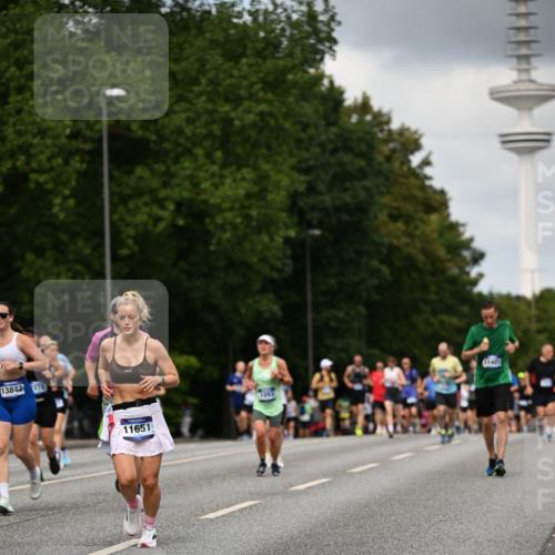 29.06.2025 - hella hamburg halbmarathon Dr. Thomas Lammeyer http://msf.ph/oto/8508684 29.06.2025 10:30:00 Kennedybrücke 1093, 1305, 1627, 1740, 2000, 2278, 3053, 3099, 3113, 3920, 3961, 3963, 4444, 5814, 6663, 6869, 7778, 8357, 9186, 11157, 11400 meine-sportfotos.de