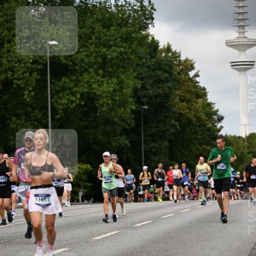 29.06.2025 - hella hamburg halbmarathon Dr. Thomas Lammeyer http://msf.ph/oto/8508689 29.06.2025 10:30:01 Kennedybrücke 1093, 1305, 1627, 1740, 2000, 2278, 3053, 3099, 3920, 3961, 3963, 4444, 5814, 6663, 6869, 7778, 8357, 9186, 11157, 11400 meine-sportfotos.de