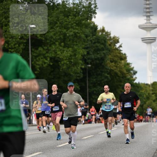 29.06.2025 - hella hamburg halbmarathon Dr. Thomas Lammeyer http://msf.ph/oto/8508794 29.06.2025 10:30:10 Kennedybrücke 1093, 1305, 1740, 2278, 3765, 3961, 3963, 4378, 5028, 6478, 6663, 6869, 8357, 9186, 10845, 10846, 11400 meine-sportfotos.de