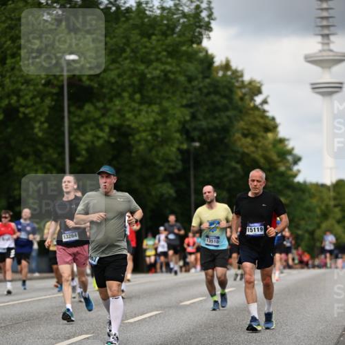 29.06.2025 - hella hamburg halbmarathon Dr. Thomas Lammeyer http://msf.ph/oto/8508813 29.06.2025 10:30:11 Kennedybrücke 1093, 1305, 1740, 2278, 3765, 3961, 3963, 4378, 5028, 5564, 6478, 6663, 6869, 8079, 8357, 8881, 9186, 10845, 10846, 11400 meine-sportfotos.de