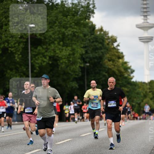 29.06.2025 - hella hamburg halbmarathon Dr. Thomas Lammeyer http://msf.ph/oto/8508814 29.06.2025 10:30:12 Kennedybrücke 1093, 1305, 1740, 2278, 3765, 3961, 3963, 4378, 5028, 5564, 6478, 6663, 6869, 8079, 8357, 8881, 9186, 10845, 10846, 11400 meine-sportfotos.de