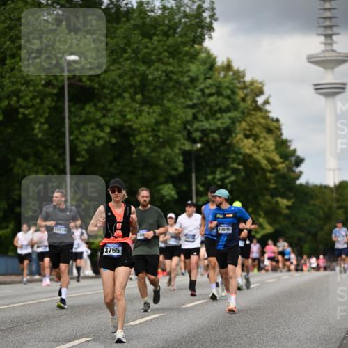 29.06.2025 - hella hamburg halbmarathon Dr. Thomas Lammeyer http://msf.ph/oto/8508891 29.06.2025 10:30:19 Kennedybrücke 1093, 1305, 2278, 3765, 3961, 3963, 4378, 5028, 5497, 5564, 6478, 6663, 7069, 8079, 8881, 9186, 9573, 10219, 10845, 10846 meine-sportfotos.de