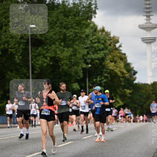 29.06.2025 - hella hamburg halbmarathon Dr. Thomas Lammeyer http://msf.ph/oto/8508897 29.06.2025 10:30:20 Kennedybrücke 1093, 1305, 2278, 3765, 3961, 3963, 4378, 5028, 5497, 5564, 6478, 6663, 7069, 8079, 8881, 9186, 9573, 10219, 10845, 10846 meine-sportfotos.de