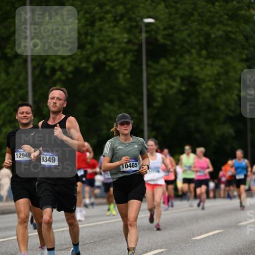 29.06.2025 - hella hamburg halbmarathon Dr. Thomas Lammeyer http://msf.ph/oto/8508967 29.06.2025 10:30:40 Kennedybrücke 1479, 1973, 3617, 4267, 4268, 4315, 4358, 5494, 5497, 5564, 6159, 6478, 6637, 7069, 8079, 8281, 8881, 8942, 9573, 9811, 10219, 10465, 10845, 10846, 11110, 11139 meine-sportfotos.de
