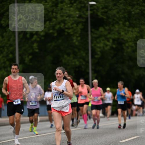 29.06.2025 - hella hamburg halbmarathon Dr. Thomas Lammeyer http://msf.ph/oto/8508982 29.06.2025 10:30:43 Kennedybrücke 1479, 1973, 3617, 4267, 4268, 4315, 4358, 5494, 5497, 6159, 6637, 7069, 8281, 8306, 8942, 9573, 9811, 10104, 10219, 10465, 11110, 11139 meine-sportfotos.de