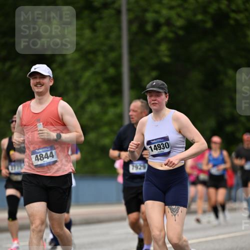 29.06.2025 - hella hamburg halbmarathon Dr. Thomas Lammeyer http://msf.ph/oto/8509111 29.06.2025 10:31:03 Kennedybrücke 1300, 1481, 2306, 2775, 4267, 4268, 4315, 4844, 5494, 6159, 6625, 6905, 7929, 8281, 8306, 8674, 8942, 9811, 10077, 10104, 11110, 11256 meine-sportfotos.de