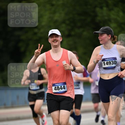 29.06.2025 - hella hamburg halbmarathon Dr. Thomas Lammeyer http://msf.ph/oto/8509122 29.06.2025 10:31:04 Kennedybrücke 1300, 1481, 2306, 2775, 4267, 4268, 4315, 4844, 5494, 6625, 6905, 7929, 8281, 8306, 8674, 8942, 9688, 9811, 10077, 10104, 11110, 11256 meine-sportfotos.de
