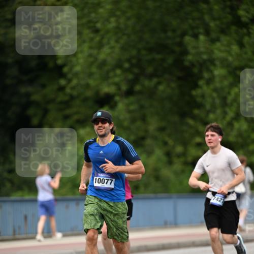 29.06.2025 - hella hamburg halbmarathon Dr. Thomas Lammeyer http://msf.ph/oto/8509163 29.06.2025 10:31:15 Kennedybrücke 1481, 2045, 2306, 2775, 3389, 4844, 6214, 6625, 6905, 7929, 9688, 10077, 10158, 11256 meine-sportfotos.de