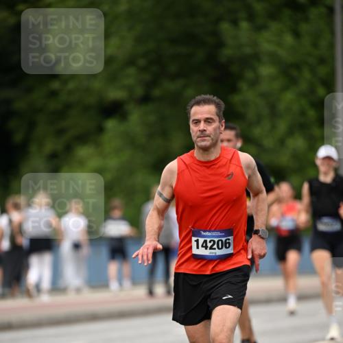 29.06.2025 - hella hamburg halbmarathon Dr. Thomas Lammeyer http://msf.ph/oto/8509206 29.06.2025 10:31:24 Kennedybrücke 1481, 2045, 3389, 4507, 4509, 5177, 6214, 6625, 7314, 9688, 10077, 10158, 10205 meine-sportfotos.de