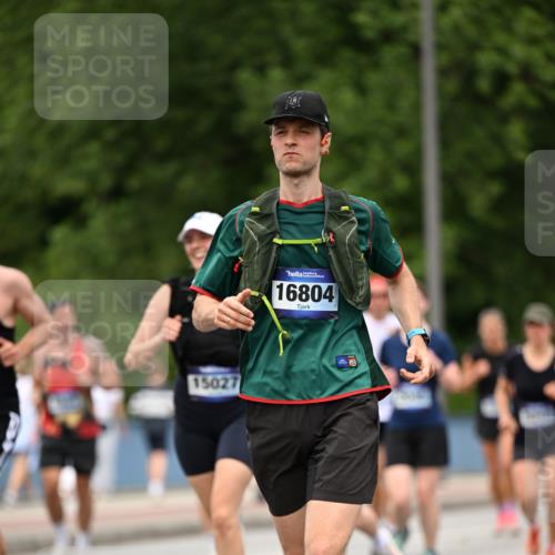 29.06.2025 - hella hamburg halbmarathon Dr. Thomas Lammeyer http://msf.ph/oto/8509226 29.06.2025 10:31:27 Kennedybrücke 1481, 2045, 2643, 3389, 4507, 4509, 5177, 5495, 6214, 7314, 7978, 8085, 9688, 10077, 10158, 10205 meine-sportfotos.de