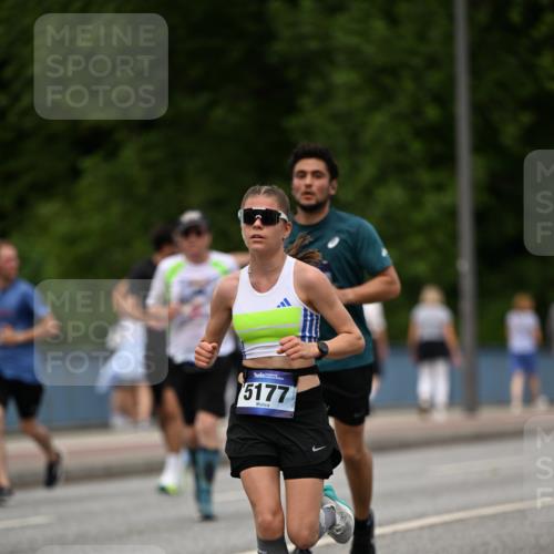 29.06.2025 - hella hamburg halbmarathon Dr. Thomas Lammeyer http://msf.ph/oto/8509279 29.06.2025 10:31:36 Kennedybrücke 2045, 2080, 2643, 3389, 4507, 4509, 5177, 5369, 5495, 5825, 6214, 7314, 7944, 7978, 8085, 8215, 9567, 10158, 10205 meine-sportfotos.de